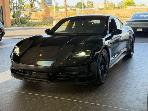 Certified 2025 Porsche Taycan w/ Premium Package RWD image 1