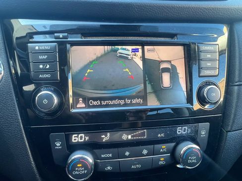 Used 2019 Nissan Rogue SV w/ Sun & Sound Touring Package AWD/4WD image 26
