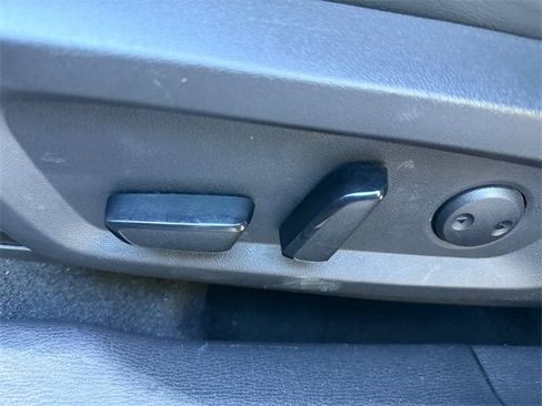 Used 2023 Mitsubishi Outlander ES image 12