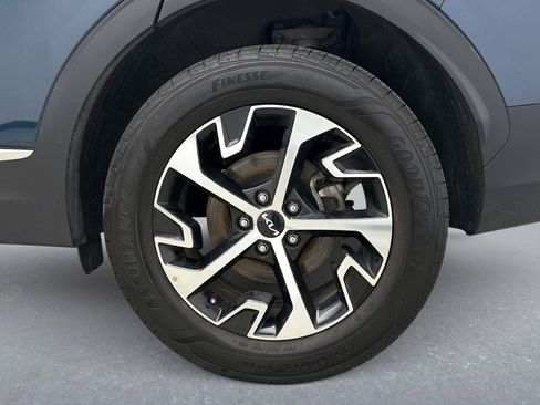 Used 2023 Kia Sportage EX image 21