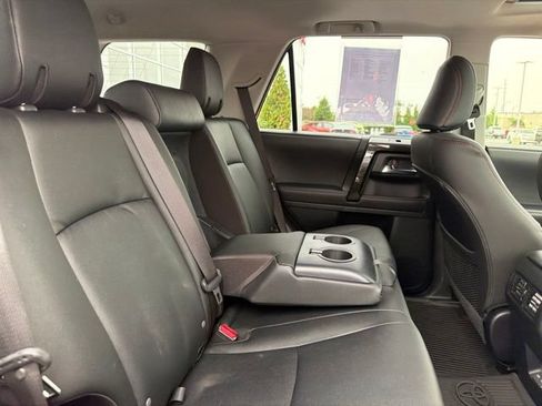 Used 2024 Toyota 4Runner TRD Off-Road Premium w/ Moonroof Package AWD/4WD image 35