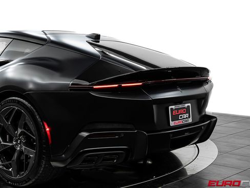 Used 2025 Ferrari 12Cilindri RWD image 17