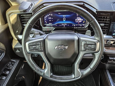 Used 2024 Chevrolet Silverado 1500 LT Trail Boss w/ Convenience Package II AWD/4WD image 29
