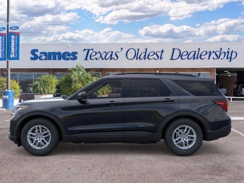 New 2026 Ford Explorer Active w/ Active Comfort Package RWD image 3