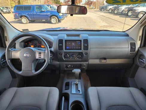 Used 2012 Nissan Xterra X image 19