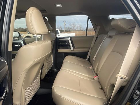 Used 2024 Toyota 4Runner Limited image 18