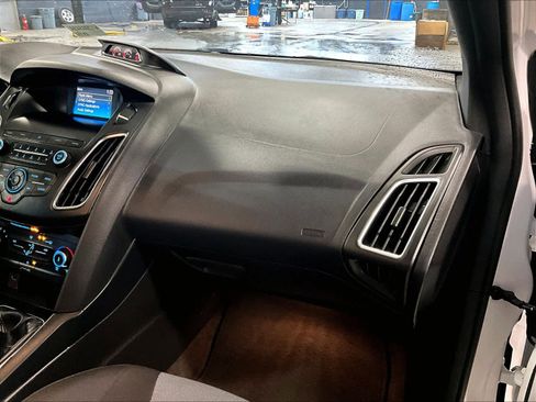 Used 2018 Ford Focus ST image 13