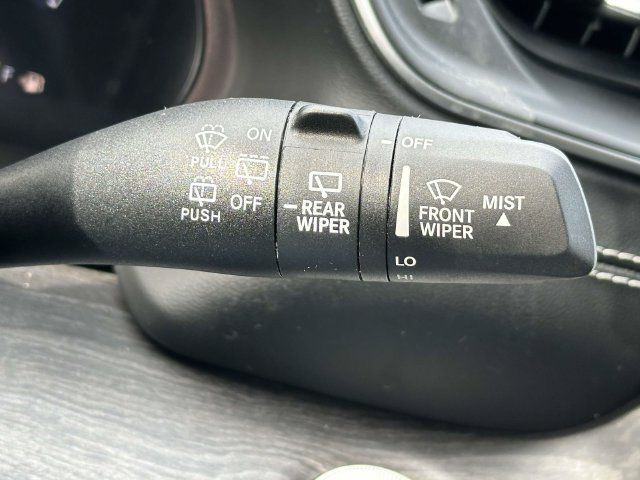 Used 2023 Jeep Grand Cherokee L Limited AWD/4WD image 29