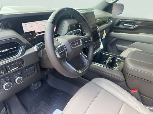 New 2026 GMC Yukon XL Elevation w/ Elevation Premium Package AWD/4WD image 8