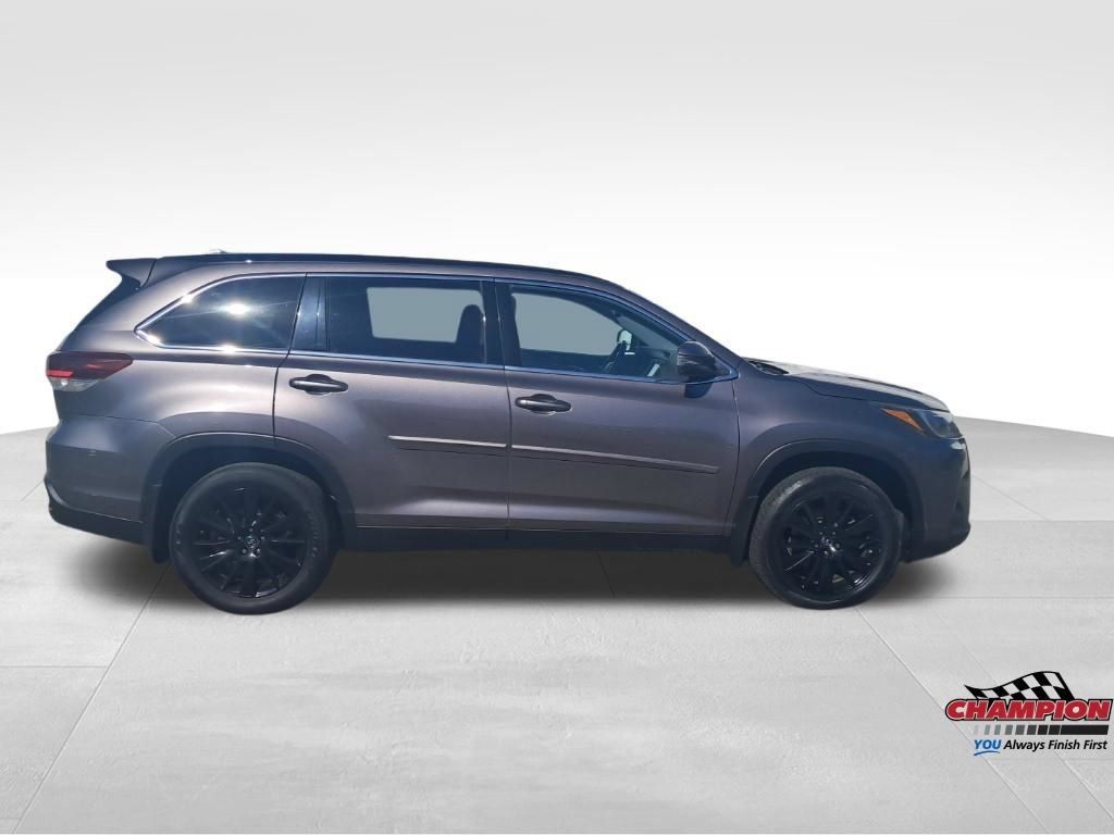 Used 2019 Toyota Highlander SE w/ Protection Package #3 AWD/4WD image 7