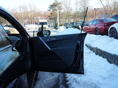 New 2026 BMW iX xDrive60 w/ M Sport Package image 29