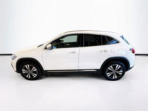 Certified 2025 Mercedes-Benz GLA 250 4MATIC image 8