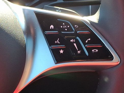 Certified 2026 Mercedes-Benz GLC 300 4MATIC image 23