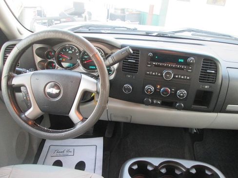 Used 2008 Chevrolet Silverado 2500 LT w/ Safety Package AWD/4WD image 15