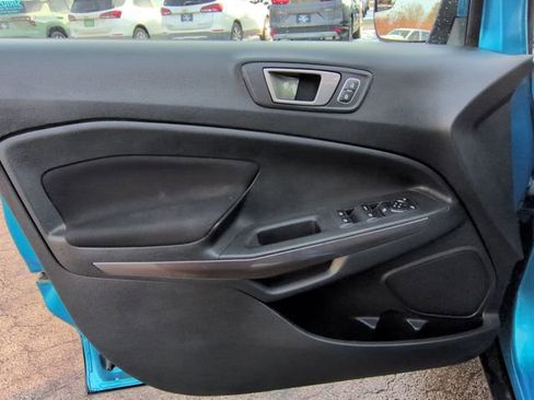 Used 2020 Ford EcoSport SE image 24