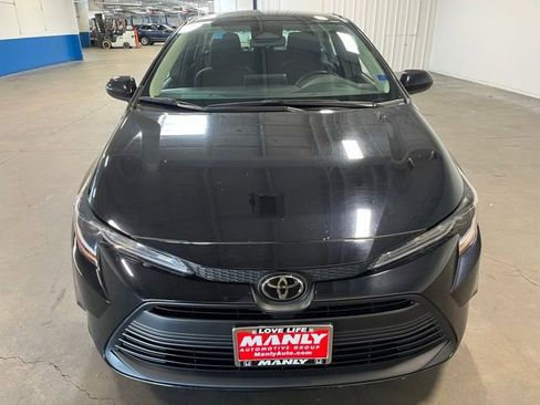 Used 2023 Toyota Corolla LE FWD image 8