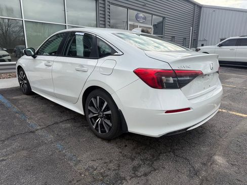 Used 2023 Honda Civic EX image 3