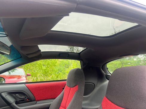 Used 1995 Chevrolet Camaro LT RWD image 25