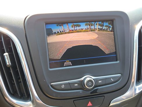 Used 2020 Chevrolet Equinox LT image 27