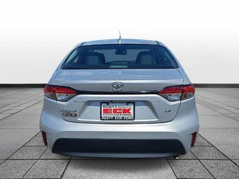 Used 2024 Toyota Corolla LE FWD image 6