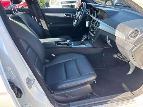 Used 2013 Mercedes-Benz C 300 Sport image 12
