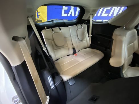 Used 2020 Ford Explorer Limited image 30