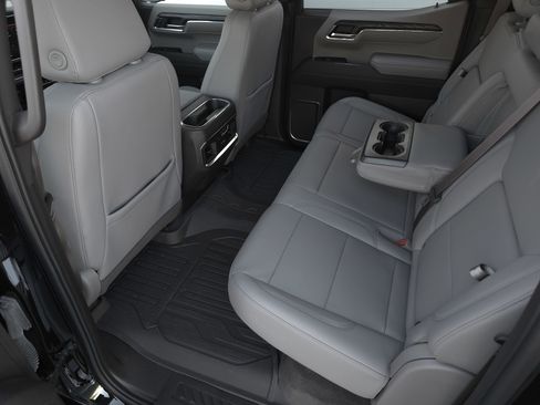 Used 2024 GMC Sierra 1500 SLT w/ SLT Premium Plus Package image 29