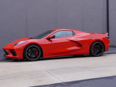 Used 2021 Chevrolet Corvette Stingray Preferred Conv w/ Z51 Performance Package RWD image 5