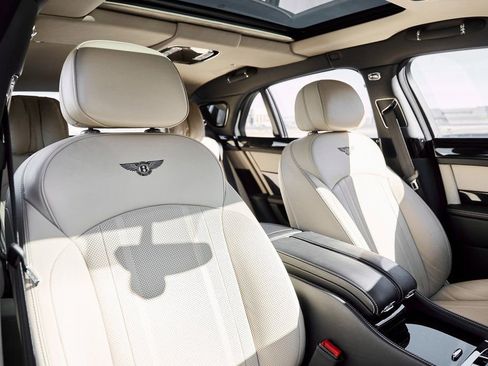 Used 2019 Bentley Mulsanne image 46