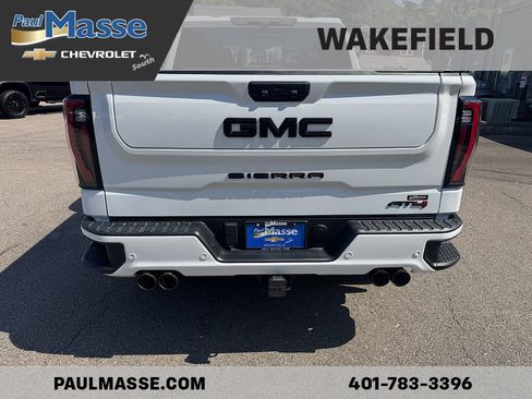 Used 2023 GMC Sierra 1500 AT4 w/ AT4 Premium Package AWD/4WD image 6