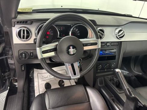 Used 2006 Ford Mustang GT Premium RWD image 13