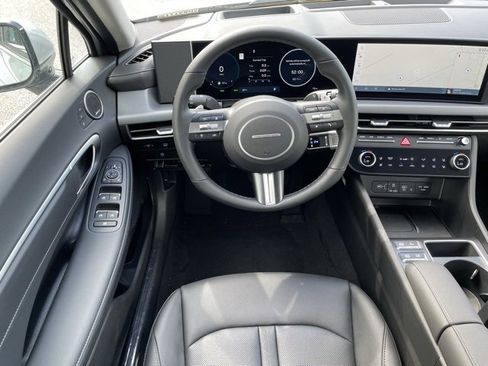 New 2025 Hyundai Sonata Limited image 22