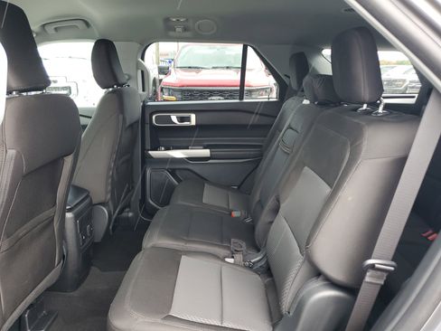Certified 2023 Ford Explorer XLT image 12