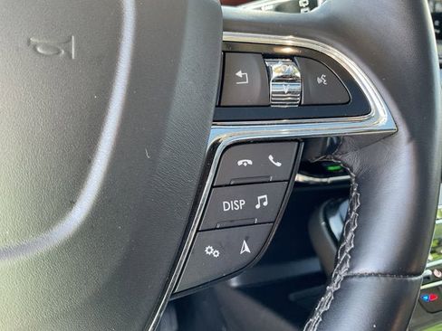 Used 2022 Lincoln Nautilus Reserve w/ Equipment Group 201A image 17