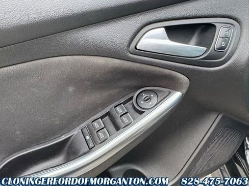 Used 2017 Ford Focus ST image 20