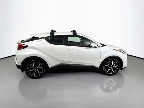 Certified 2022 Toyota C-HR XLE FWD image 8