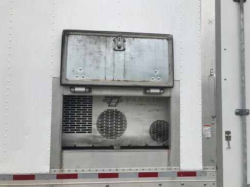 Used 2016 Ford F550 2WD Regular Cab Super Duty image 37