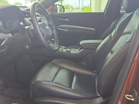 Used 2019 Cadillac XT4 Premium Luxury w/ Technology Package FWD image 21