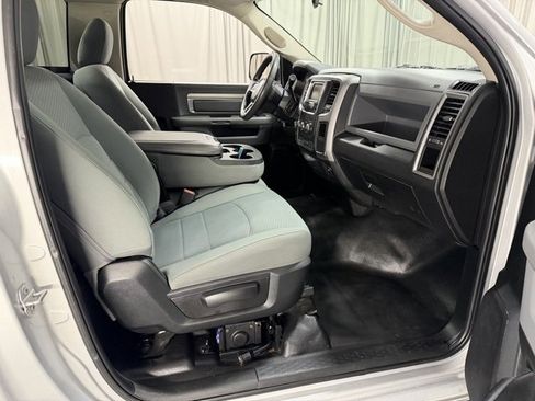 Used 2018 RAM 3500 Tradesman w/ Chrome Appearance Group image 7