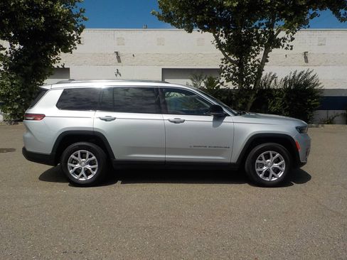 Used 2021 Jeep Grand Cherokee L Limited image 4