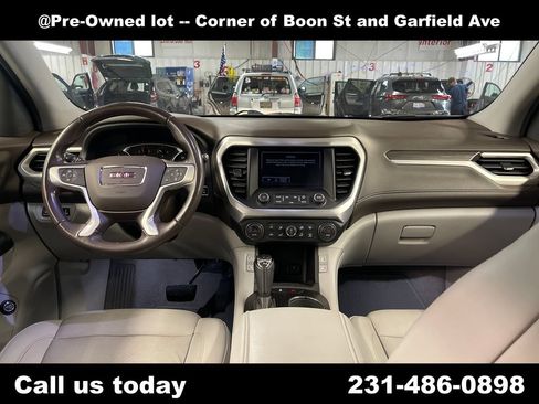 Used 2019 GMC Acadia SLT AWD/4WD image 18