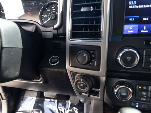 Used 2019 Ford F150 Lariat w/ Trailer Tow Package AWD/4WD image 26