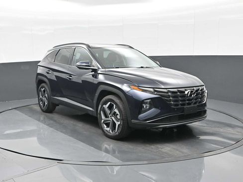 Used 2023 Hyundai Tucson Limited w/ Cargo Package image 3