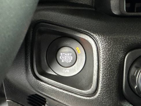 Certified 2025 Jeep Wrangler Unlimited Sport AWD/4WD image 17