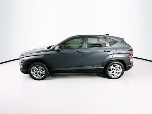 Used 2024 Hyundai Kona SE image 4