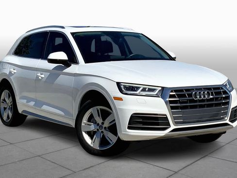 Used 2019 Audi Q5 2.0T Premium Plus w/ Premium Plus Package AWD/4WD image 3