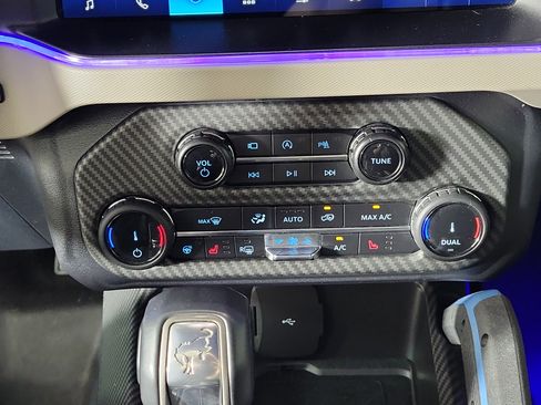 Used 2022 Ford Bronco Wildtrak AWD/4WD image 21