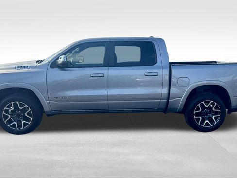 Used 2025 RAM 1500 Laramie image 18