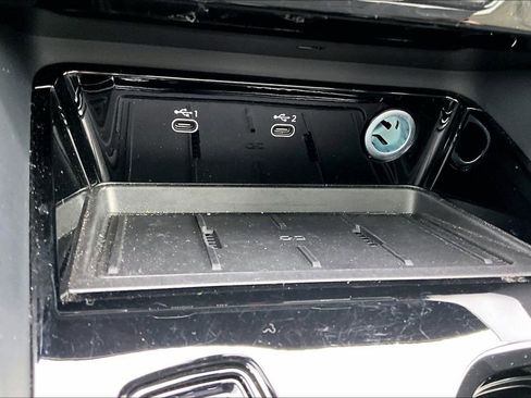 Used 2025 Audi Q5 Premium w/ Convenience Package image 16