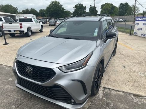 Used 2023 Toyota Highlander XSE image 35